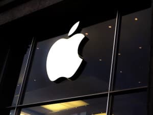 Apple Lobbies US Government to Buy Memory Chips From China’s Blacklisted CXMT