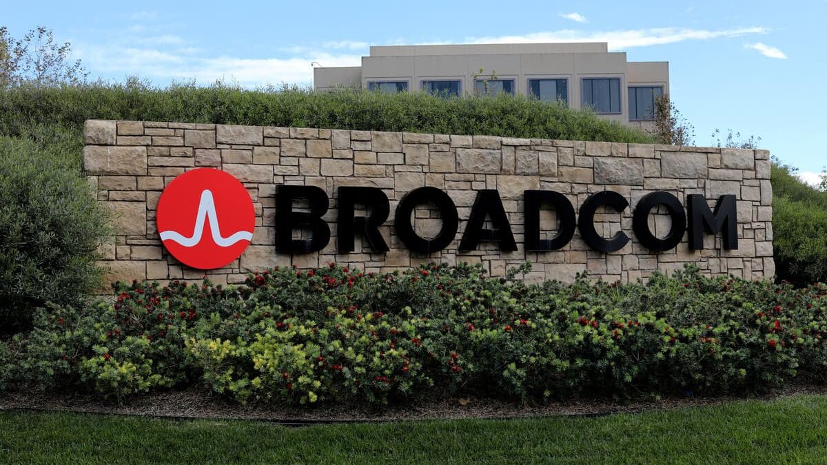 Apple Commits Over $30 Billion to Broadcom to Make 15 Billion US Chips by 2031