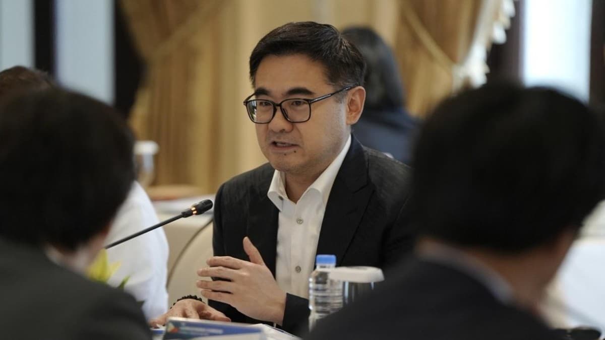 Finance Secretary Frederick Go speaking at a government press briefing
